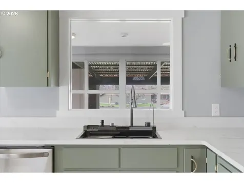 28411 Liberty Road Sweet Home OR 97386