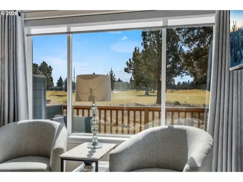 1045 Golden Pheasant Drive Redmond OR 97756