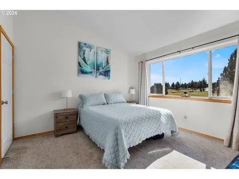 1045 Golden Pheasant Drive Redmond OR 97756