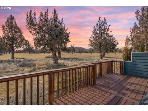 1045 Golden Pheasant Drive Redmond OR 97756