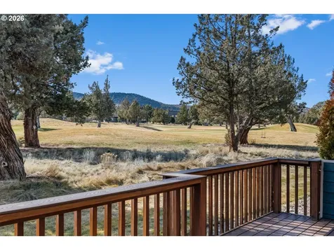 1045 Golden Pheasant Drive Redmond OR 97756