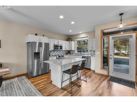1045 Golden Pheasant Drive Redmond OR 97756