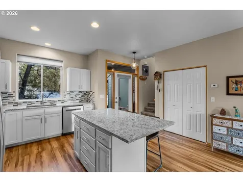 1045 Golden Pheasant Drive Redmond OR 97756
