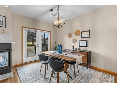 1045 Golden Pheasant Drive Redmond OR 97756