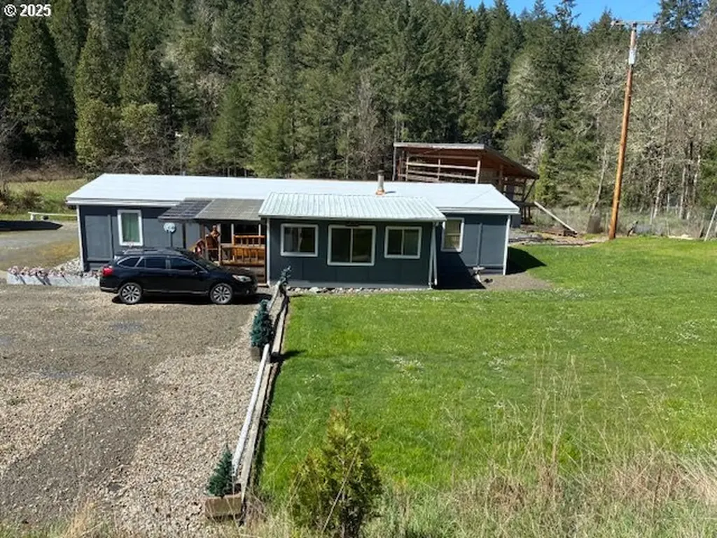 8738 Buckhorn Road Roseburg OR 97470