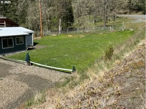8738 Buckhorn Road Roseburg OR 97470