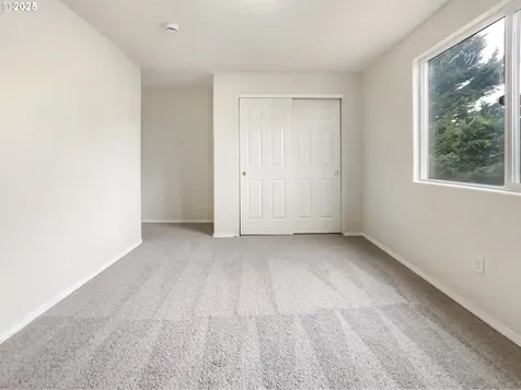 5107 SE Knapp Street Portland OR 97206