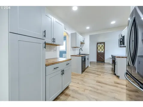 1362 W 11th Avenue Eugene OR 97402