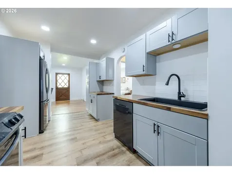1362 W 11th Avenue Eugene OR 97402