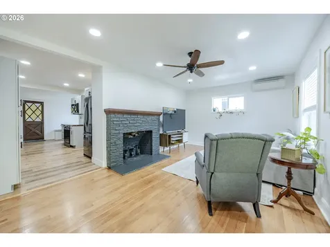 1362 W 11th Avenue Eugene OR 97402