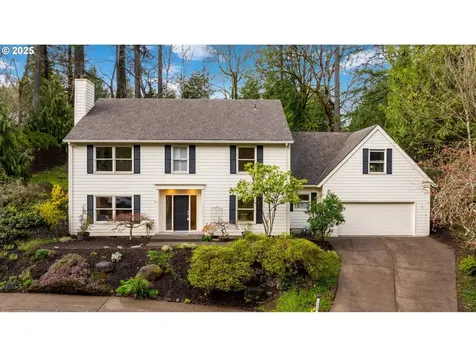10864 SW Creightonwood Place Portland OR 97219