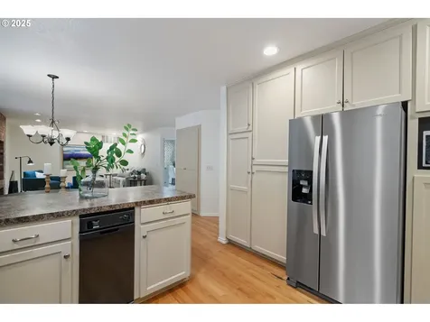 10864 SW Creightonwood Place Portland OR 97219