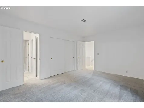 10864 SW Creightonwood Place Portland OR 97219