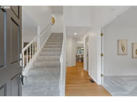 10864 SW Creightonwood Place Portland OR 97219
