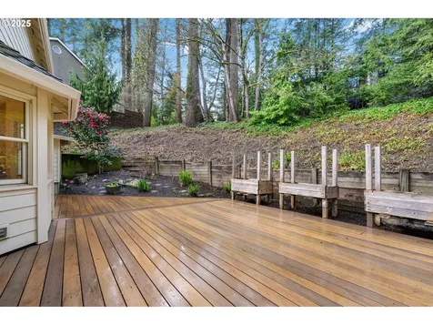 10864 SW Creightonwood Place Portland OR 97219
