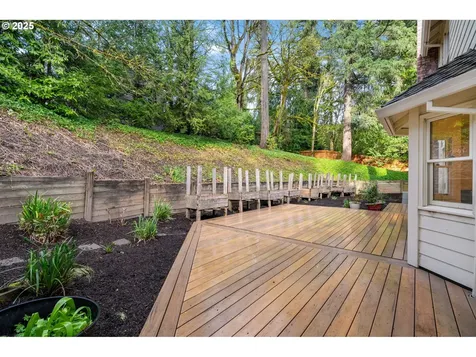 10864 SW Creightonwood Place Portland OR 97219