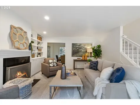 10864 SW Creightonwood Place Portland OR 97219
