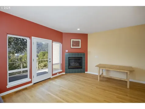 8318 N Edison Street Portland OR 97203