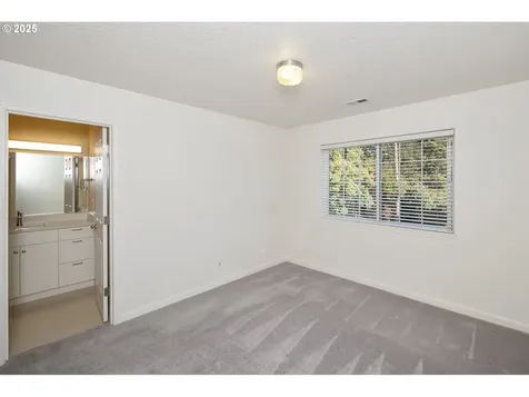 8318 N Edison Street Portland OR 97203