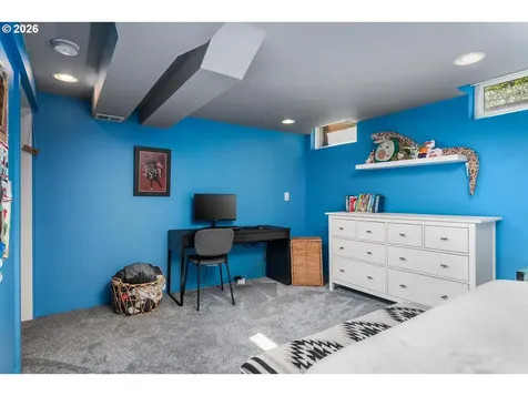 12420 SW Douglas Street Portland OR 97225