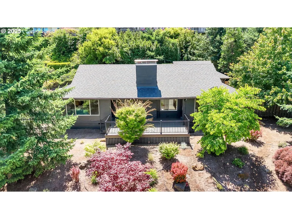 3532 Augusta National Drive Salem OR 97302