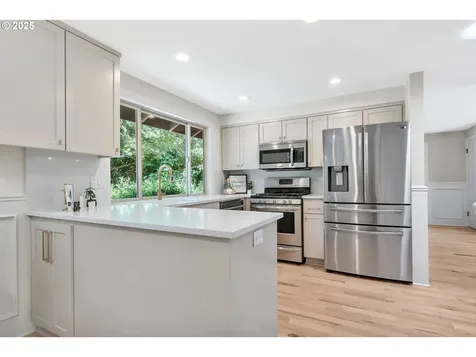 3532 Augusta National Drive Salem OR 97302