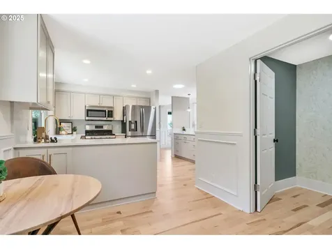 3532 Augusta National Drive Salem OR 97302