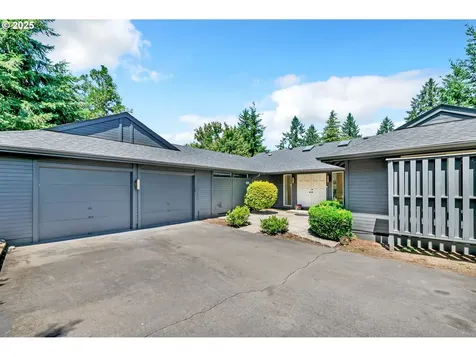 3532 Augusta National Drive Salem OR 97302