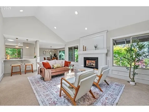 3532 Augusta National Drive Salem OR 97302
