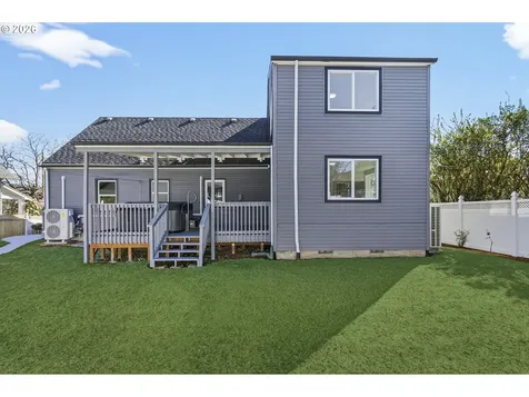 5609 NE 32nd Avenue Portland OR 97211