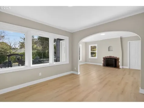 5609 NE 32nd Avenue Portland OR 97211