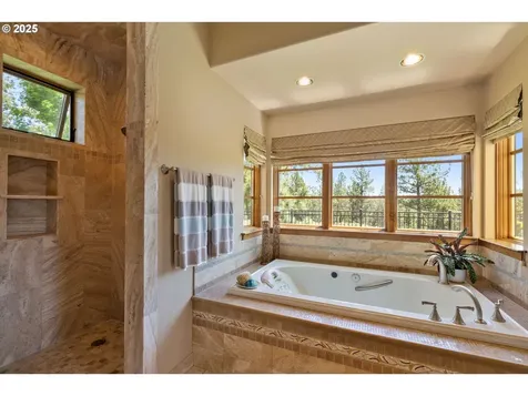 16465 Suntree Lane Sisters OR 97759