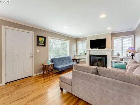 9577 SE Tenino Court Portland OR 97266