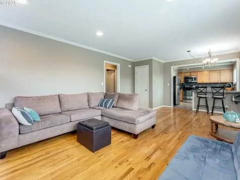 9577 SE Tenino Court Portland OR 97266