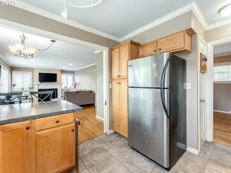 9577 SE Tenino Court Portland OR 97266