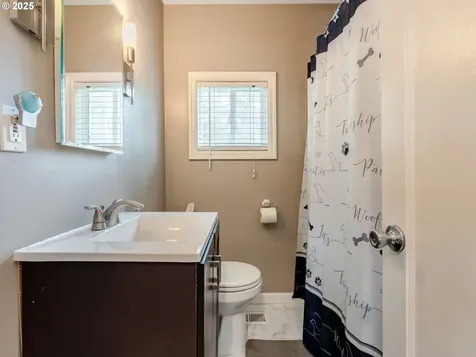 9577 SE Tenino Court Portland OR 97266