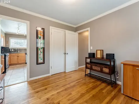 9577 SE Tenino Court Portland OR 97266