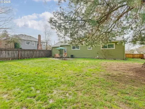 9577 SE Tenino Court Portland OR 97266