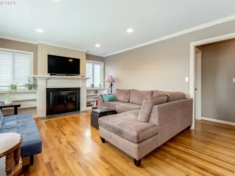 9577 SE Tenino Court Portland OR 97266