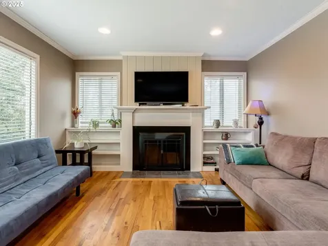 9577 SE Tenino Court Portland OR 97266