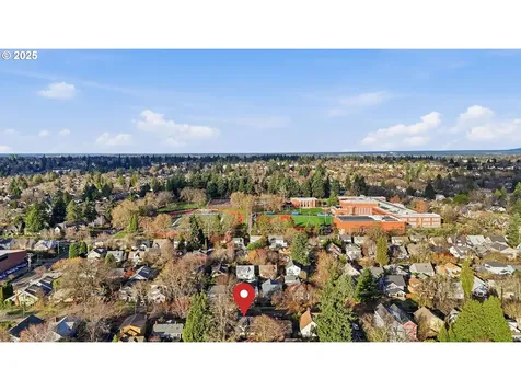 3424 NE Hancock Street Portland OR 97212