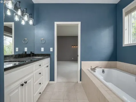 13728 SW 130th Place Tigard OR 97223