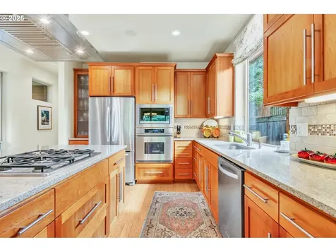 1453 Piper Lane Eugene OR 97401