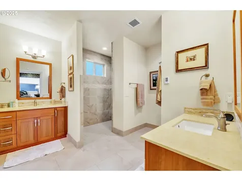 1453 Piper Lane Eugene OR 97401