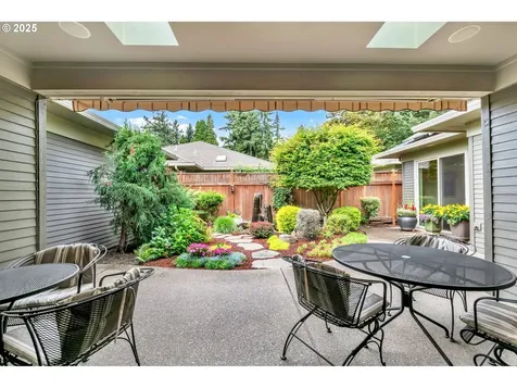 1453 Piper Lane Eugene OR 97401