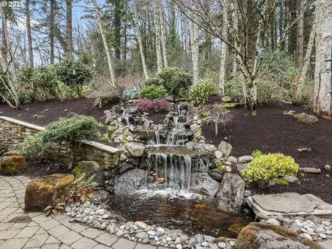 90 SW 68th Avenue Portland OR 97225