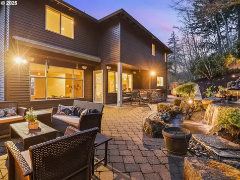 90 SW 68th Avenue Portland OR 97225