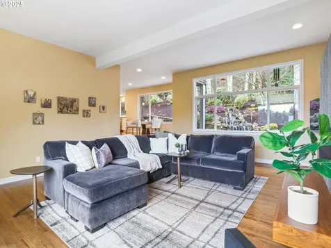 90 SW 68th Avenue Portland OR 97225
