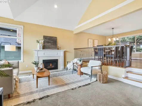 90 SW 68th Avenue Portland OR 97225
