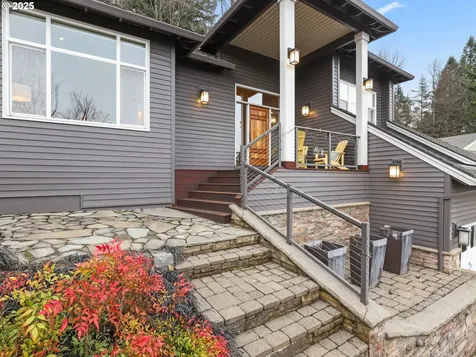 90 SW 68th Avenue Portland OR 97225